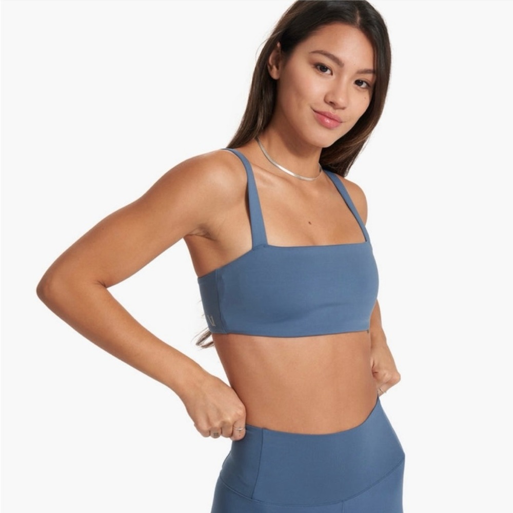 Vuori Evolve Square Neck Bra Pool Blue